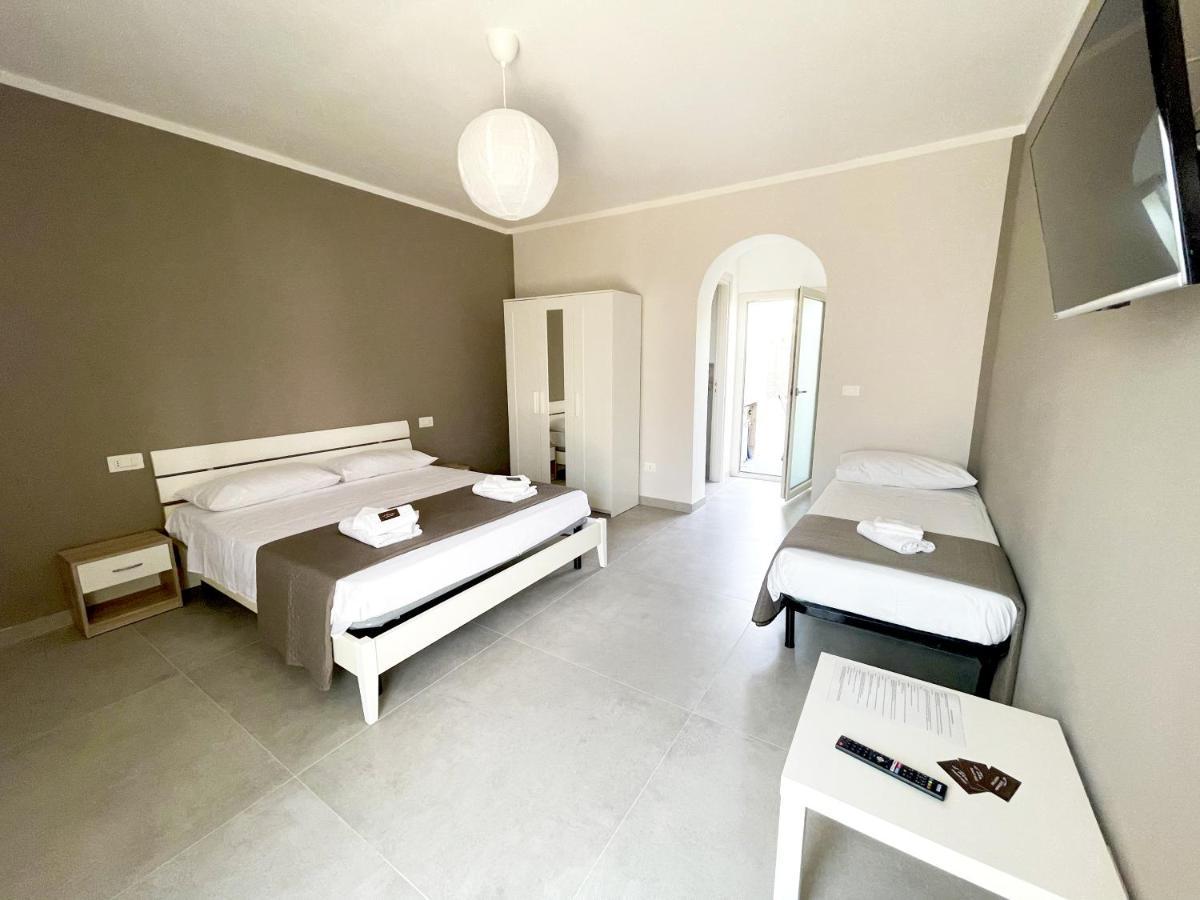 B&B Il Tirreno Cipollina Екстериор снимка