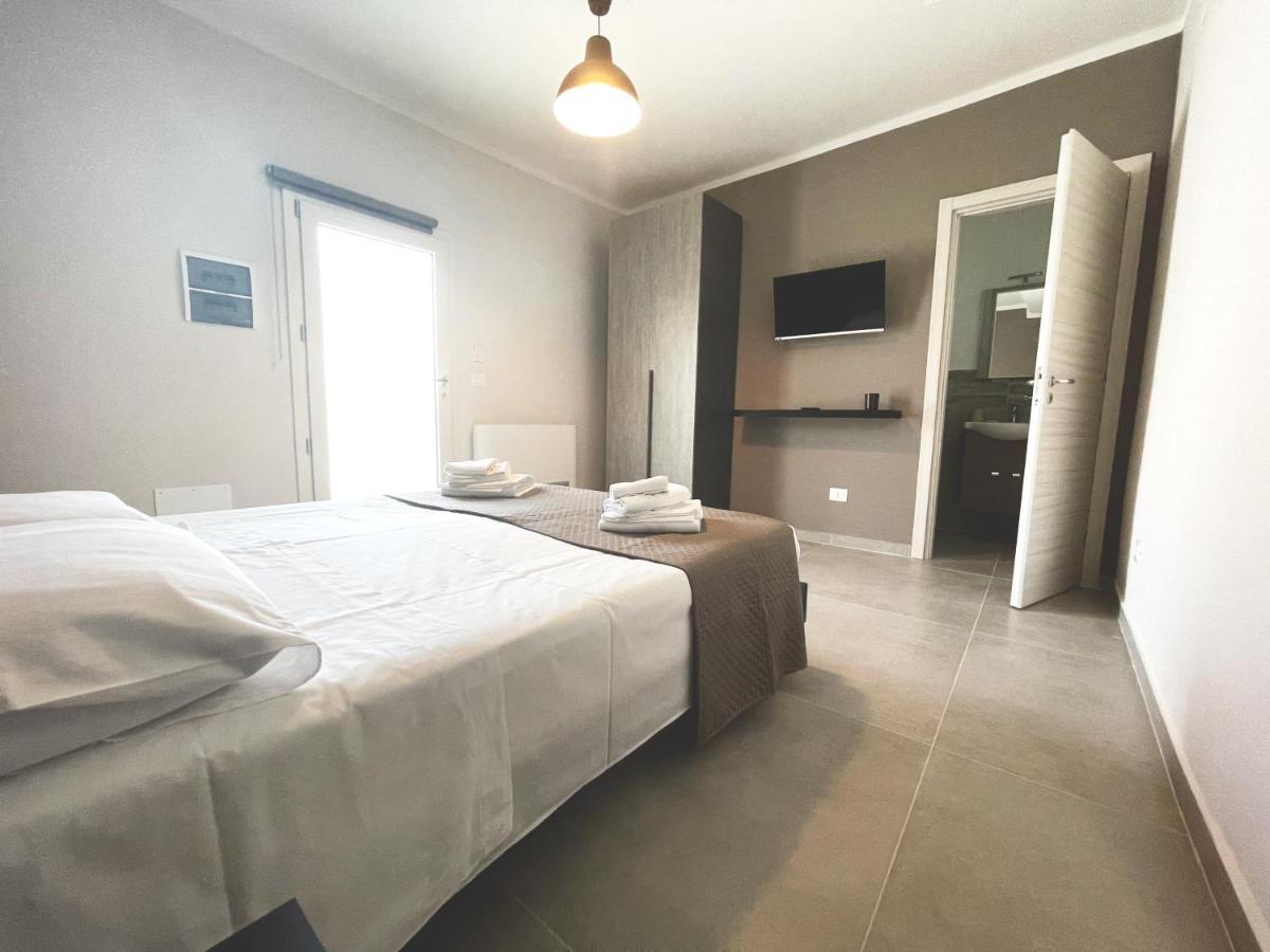 B&B Il Tirreno Cipollina Екстериор снимка