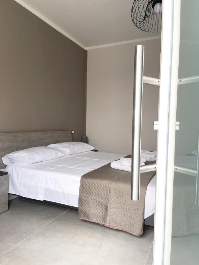 B&B Il Tirreno Cipollina Екстериор снимка